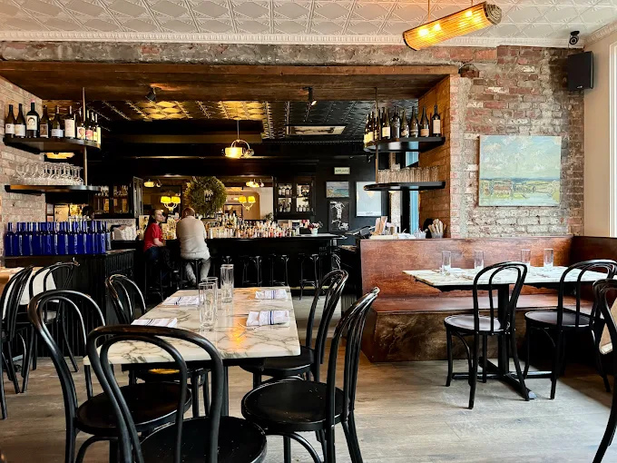 Ingas Bar: Where Flavor, Atmosphere and Craft Come Together