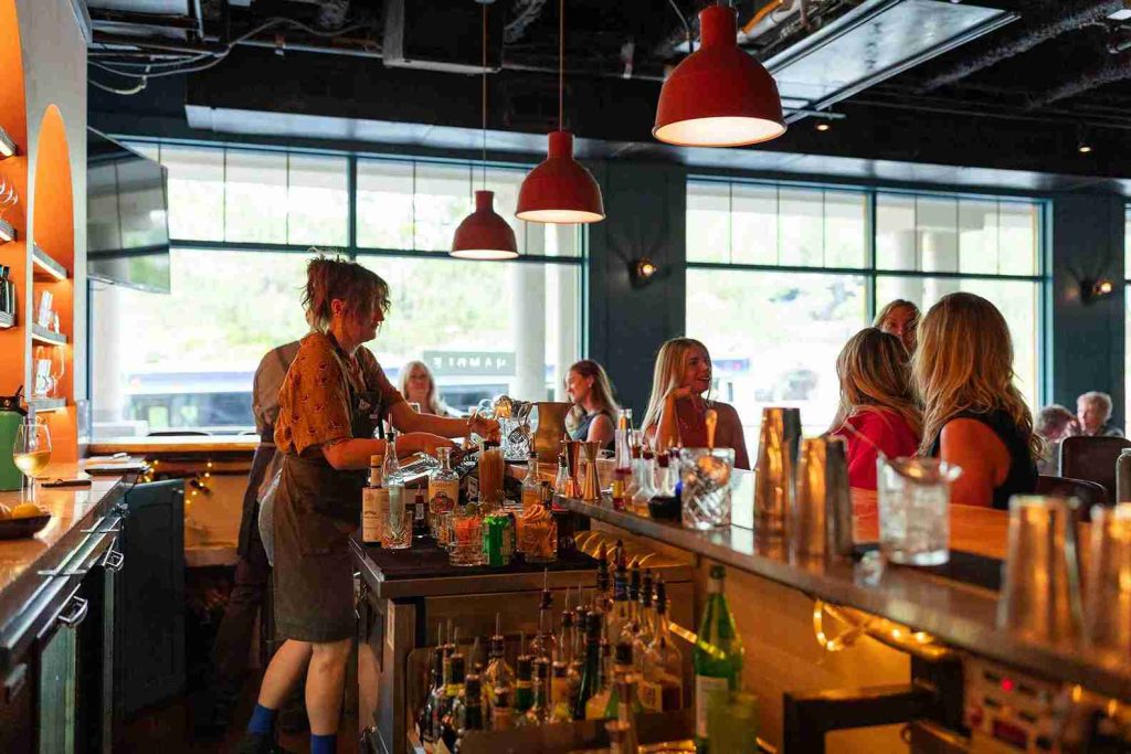 10 Best Bar Food Brooklyn Places For Late Night Bites And Great Drinks