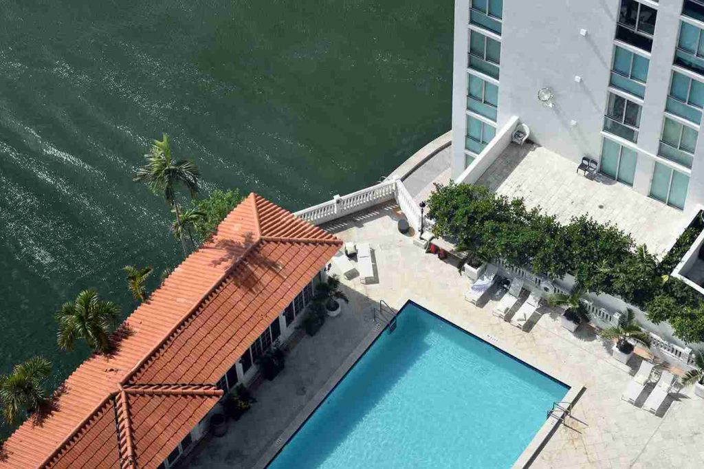 restaurant miami beach rooftop