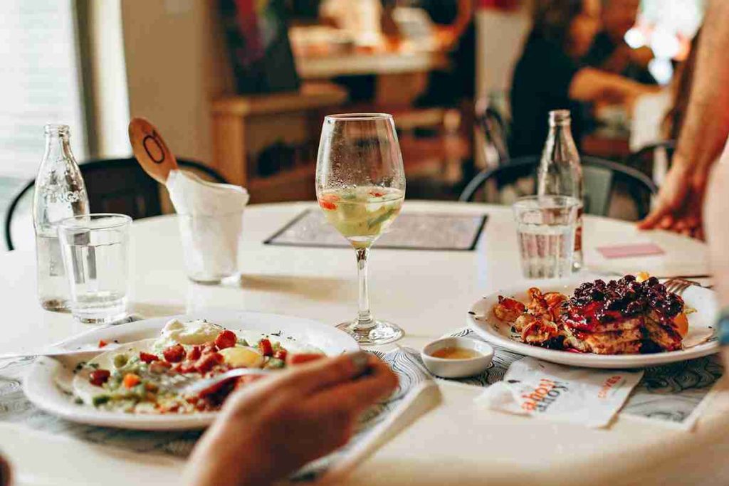 12 Best Kosher Restaurants Brooklyn Serving Authentic And Modern Dishes