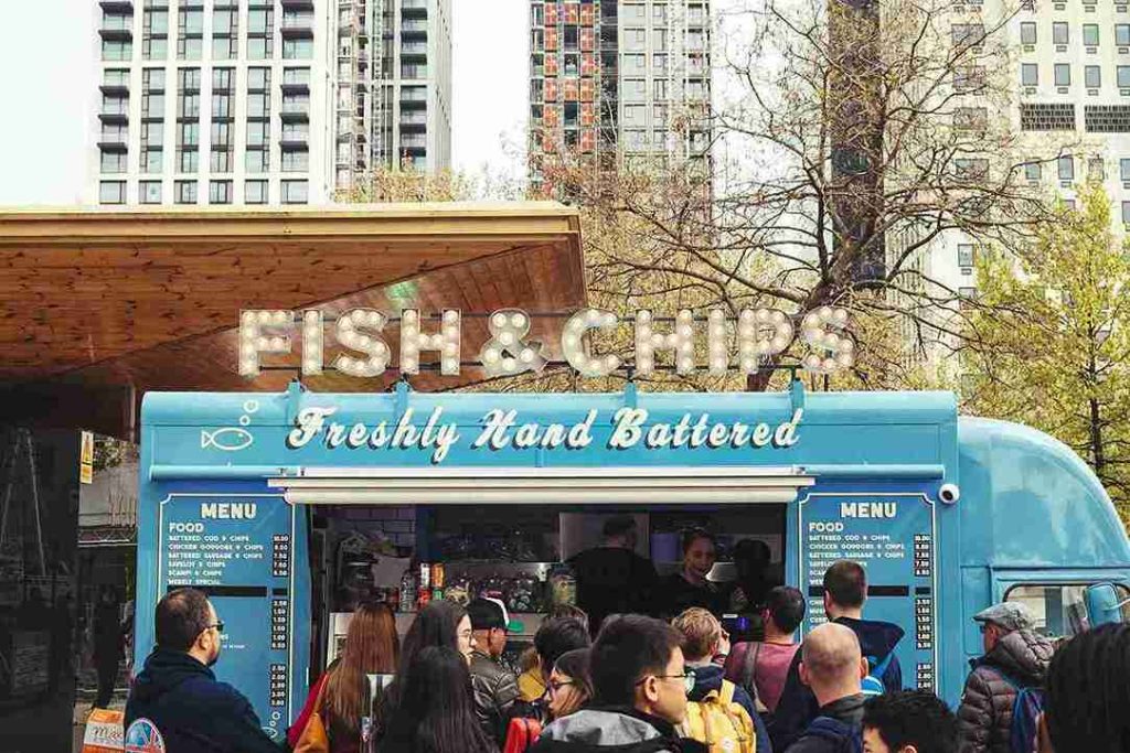 12 Brooklyn Bridge Food Trucks Offering Iconic Street Food With A View